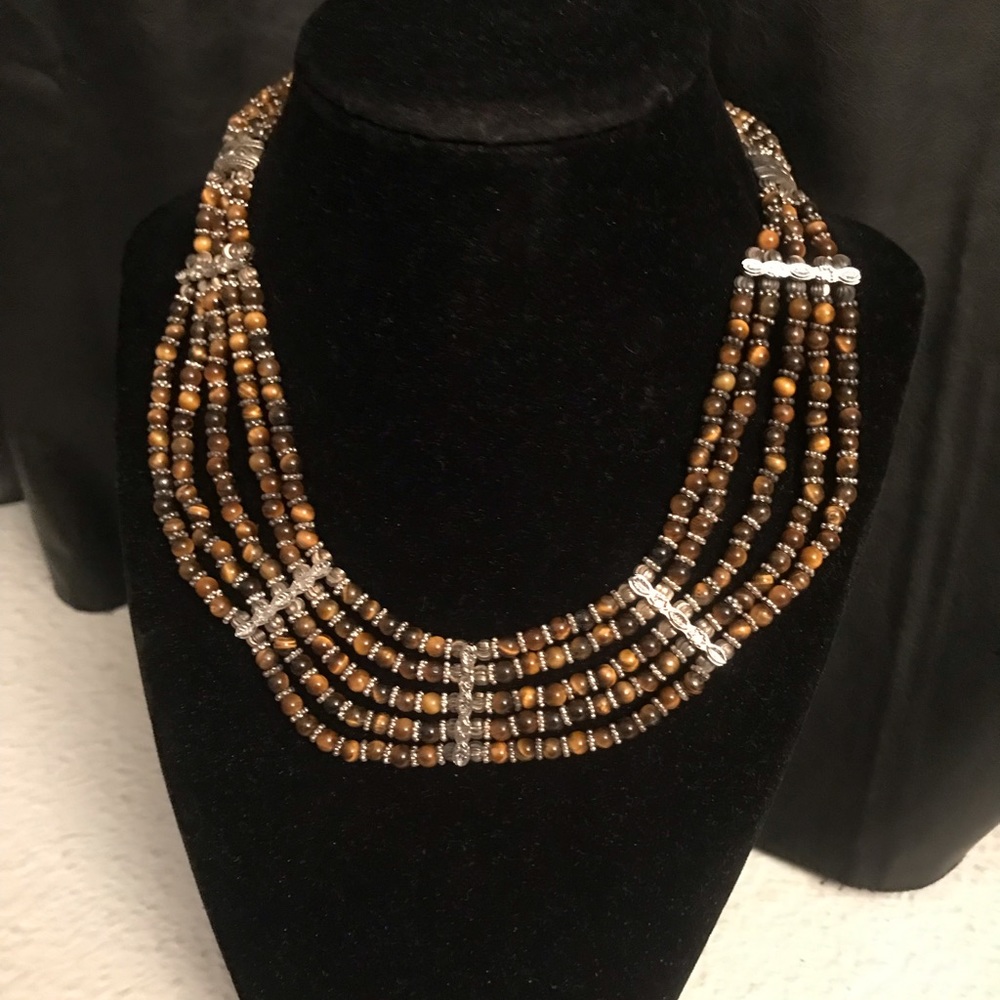Beaded necklace
